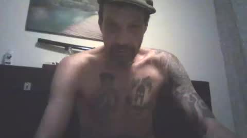 Snapshot of dirtyroccoxxx chatting on July 8, 8:35 pm DIRTYROCCOJENNY online show from July 8, 8:35 pm