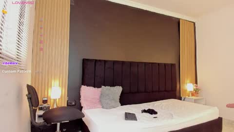 Snapshot of dirtysex18 chatting on May 31, 7:26 pm Soffie - Valentina - Yuya Astro online show from May 31, 7:26 pm