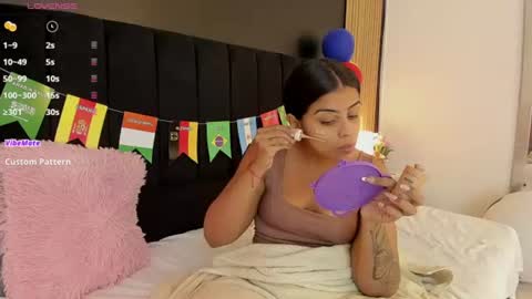 Snapshot of dirtysex18 chatting on June 24, 11:48 pm Soffie - Valentina - Yuya Astro online show from June 24, 11:48 pm