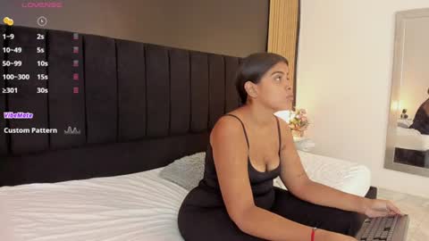 Snapshot of dirtysex18 chatting on August 2, 6:17 pm Soffie - Valentina - Yuya Astro online show from August 2, 6:17 pm