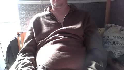 Snapshot of disabledgayonwheels33 chatting on October 20, 9:10 am Disabledguy34 online show from October 20, 9:10 am