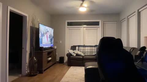 Snapshot of discgolf4life chatting on February 7, 11:24 pm JustinDulgeXXX online show from February 7, 11:24 pm