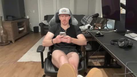 Snapshot of discgolf4life chatting on March 3, 4:58 am JustinDulgeXXX online show from March 3, 4:58 am