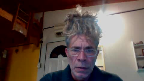 Snapshot of discretopasivo chatting on August 4, 1:09 am discretopasivo online show from August 4, 1:09 am