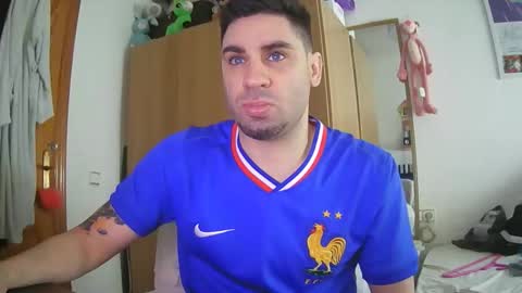 Snapshot of diselobienclaro chatting on March 26, 1:38 pm diselobienclaro online show from March 26, 1:38 pm