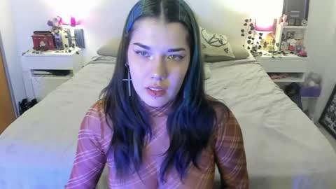 Snapshot of dissasterology chatting on April 23, 2:02 am Lena online show from April 23, 2:02 am