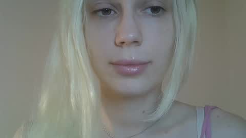 DitaReVirax online show from March 18, 8:23 pm