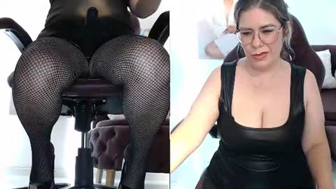 Snapshot of diva_milf chatting on July 28, 4:50 pm Diva online show from July 28, 4:50 pm