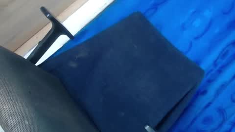 Snapshot of divaxxx4 chatting on February 22, 7:19 am divaxxx4 online show from February 22, 7:19 am