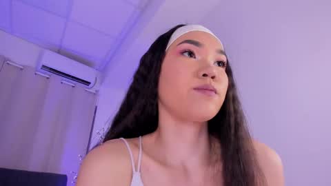 AKITA MEW MEW Follow  online show from February 8, 7:12 am