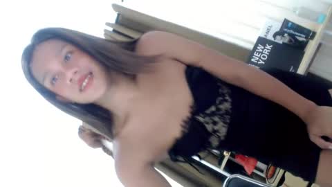 Snapshot of divine_sawanta chatting on January 18, 10:02 pm SAWANTA online show from January 18, 10:02 pm