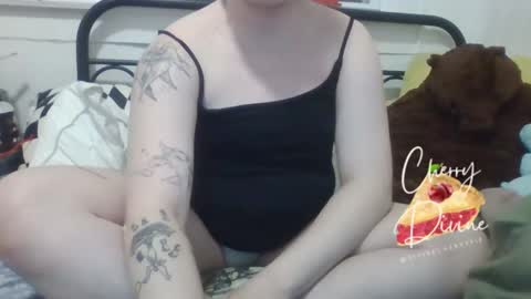 Snapshot of divinecherrypie chatting on February 4, 2:17 am divinecherrypie online show from February 4, 2:17 am