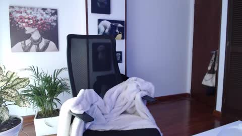 Hera online show from October 31, 12:50 pm