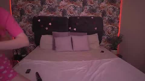 DivineJasss online show from February 16, 9:11 pm