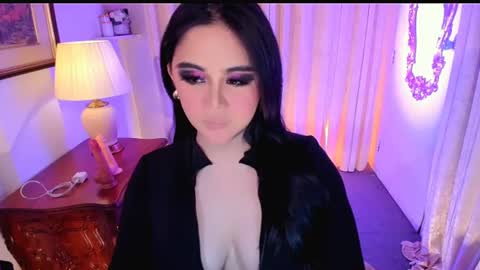 Snapshot of divorced_ms_valeria chatting on June 17, 8:17 am Vally online show from June 17, 8:17 am