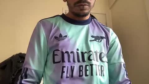 Snapshot of divyesh69 chatting on April 28, 1:49 pm IndianLad online show from April 28, 1:49 pm
