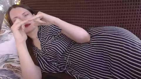 Snapshot of dixiemiller chatting on November 21, 6:39 pm Dixiemiller online show from November 21, 6:39 pm