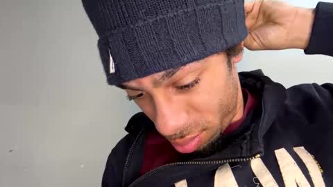 Snapshot of dixkzilla chatting on February 7, 10:35 pm dixkzilla online show from February 7, 10:35 pm