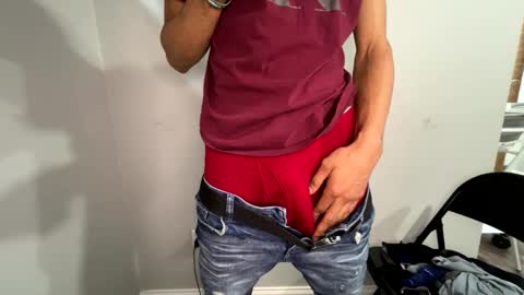 Snapshot of dixkzilla chatting on March 14, 4:45 pm dixkzilla online show from March 14, 4:45 pm