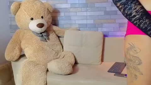 Snapshot of dixypalmer chatting on June 14, 7:05 pm DixyPalmer online show from June 14, 7:05 pm