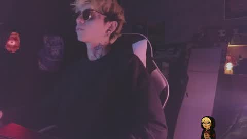 Snapshot of dizzasfuck chatting on April 12, 4:28 am dizzasfuck online show from April 12, 4:28 am