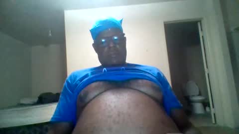 djbignuttsbrownass24 online show from October 4, 2:53 am