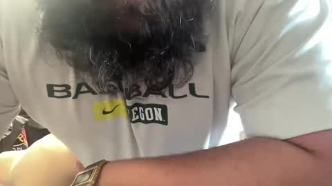 Snapshot of djfreeque chatting on March 1, 8:53 pm djfreeque online show from March 1, 8:53 pm