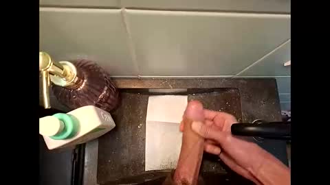 Snapshot of djkodro chatting on April 1, 9:21 am djkodro online show from April 1, 9:21 am