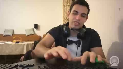 Snapshot of djonson_ chatting on September 29, 6:35 pm Djonson  online show from September 29, 6:35 pm