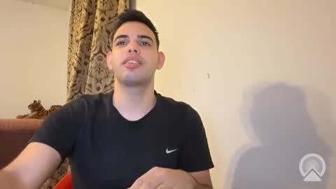 Snapshot of djonson_ chatting on October 6, 4:48 pm Djonson  online show from October 6, 4:48 pm