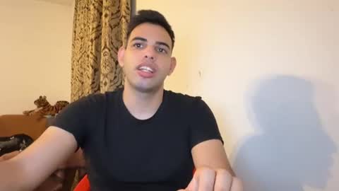 Snapshot of djonson_ chatting on October 7, 5:21 pm Djonson  online show from October 7, 5:21 pm