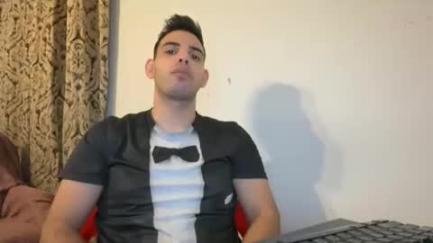 Snapshot of djonson_ chatting on October 13, 9:59 pm Djonson  online show from October 13, 9:59 pm