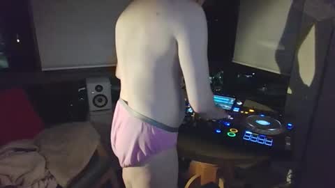 DJToyMaster online show from March 18, 3:42 am