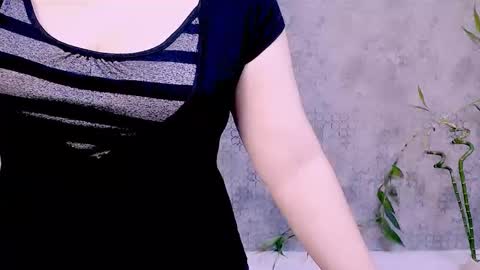 djullia online show from October 26, 6:19 am