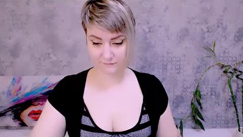 djullia online show from November 9, 6:12 am