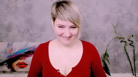 djullia online show from February 7, 7:56 am