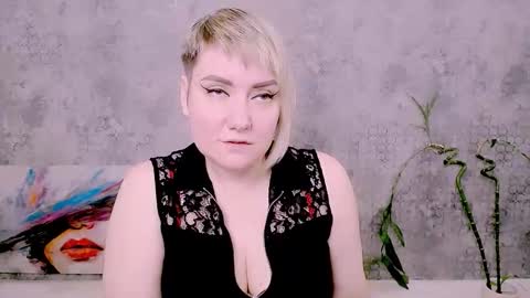 djullia online show from March 12, 7:25 am