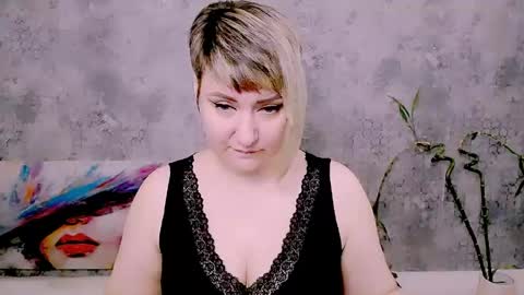 djullia online show from May 18, 6:08 am