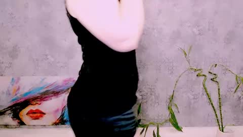 djullia online show from May 23, 5:34 am