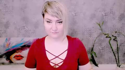 djullia online show from June 14, 5:09 am