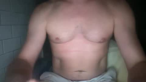 Snapshot of dljock222 chatting on November 21, 9:08 am DLJock222 online show from November 21, 9:08 am