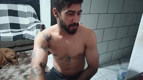 Snapshot of dmacedo96 chatting on May 7, 10:48 pm AmigodotadoZL online show from May 7, 10:48 pm