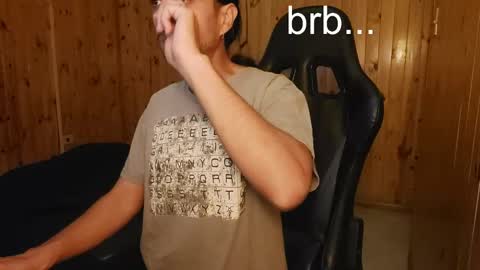 Snapshot of dmez chatting on December 4, 2:20 am dmez online show from December 4, 2:20 am