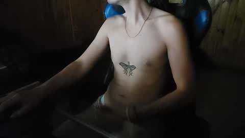 Snapshot of dmez chatting on December 13, 4:11 am dmez online show from December 13, 4:11 am