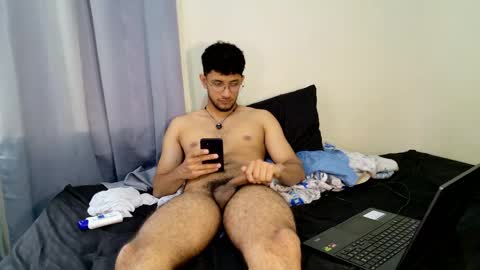 Snapshot of doc_clark chatting on April 14, 2:12 pm Jm online show from April 14, 2:12 pm