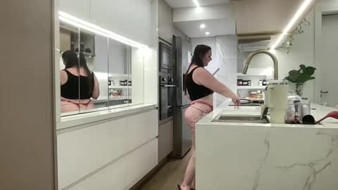 Snapshot of docehot1818 chatting on October 27, 3:27 pm Ctia But I prefer to be called DOCE online show from October 27, 3:27 pm