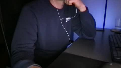 Snapshot of doctor_luv_69 chatting on June 20, 10:23 pm doctor_luv_69 online show from June 20, 10:23 pm