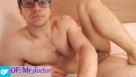 Snapshot of doctors_best_ chatting on May 16, 12:18 am doctors best online show from May 16, 12:18 am