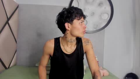 Snapshot of dogan_renz0 chatting on April 7, 7:03 pm Dogan online show from April 7, 7:03 pm