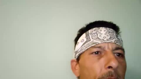 Snapshot of dogbone999081 chatting on September 20, 8:26 am dogbone999081 online show from September 20, 8:26 am